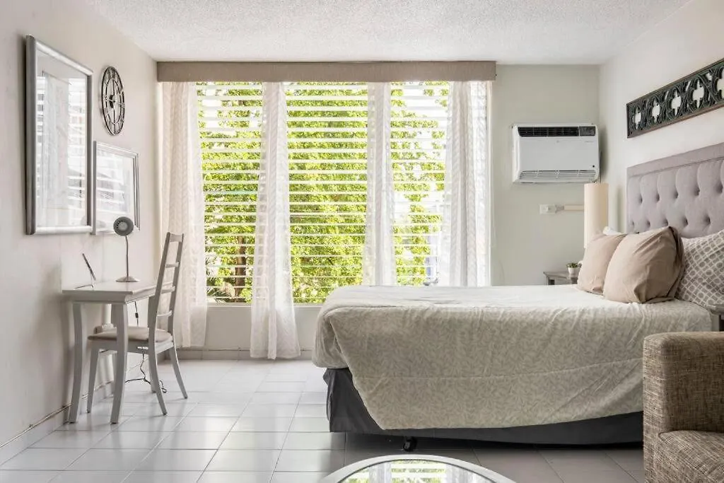 סן חואן T-Mobile District Spacious Studio In Quiet & Tranquil Area דירה סן חואן